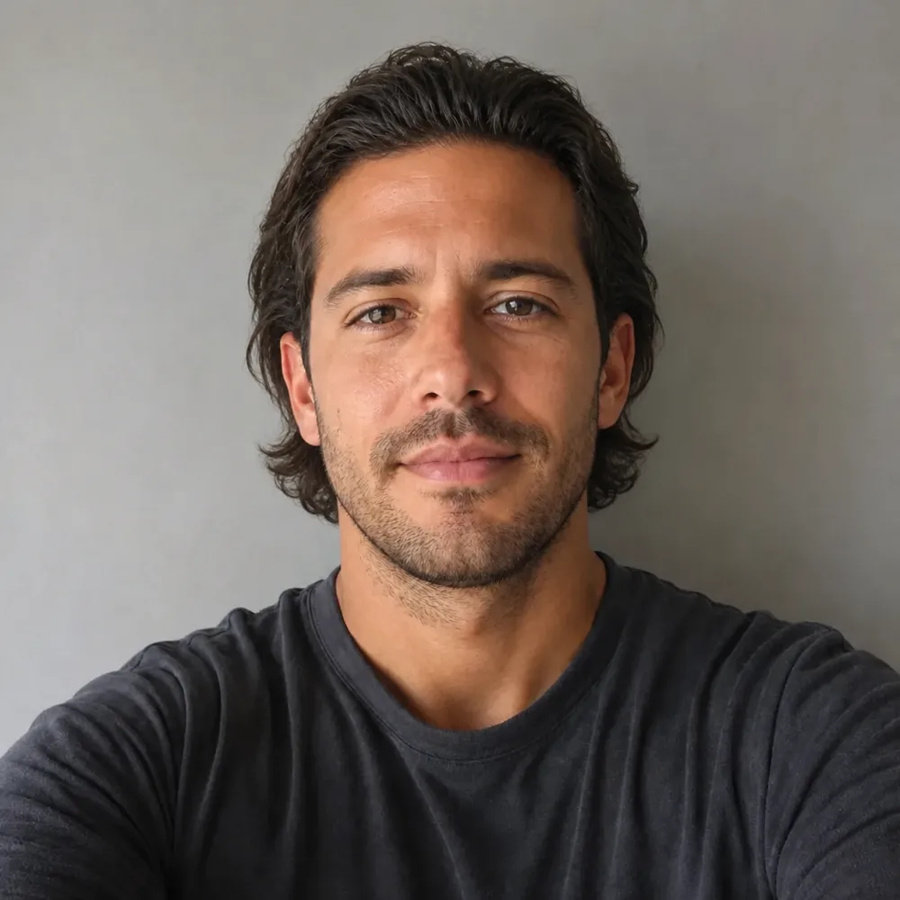 A grown-out medium-length cut with internal layers